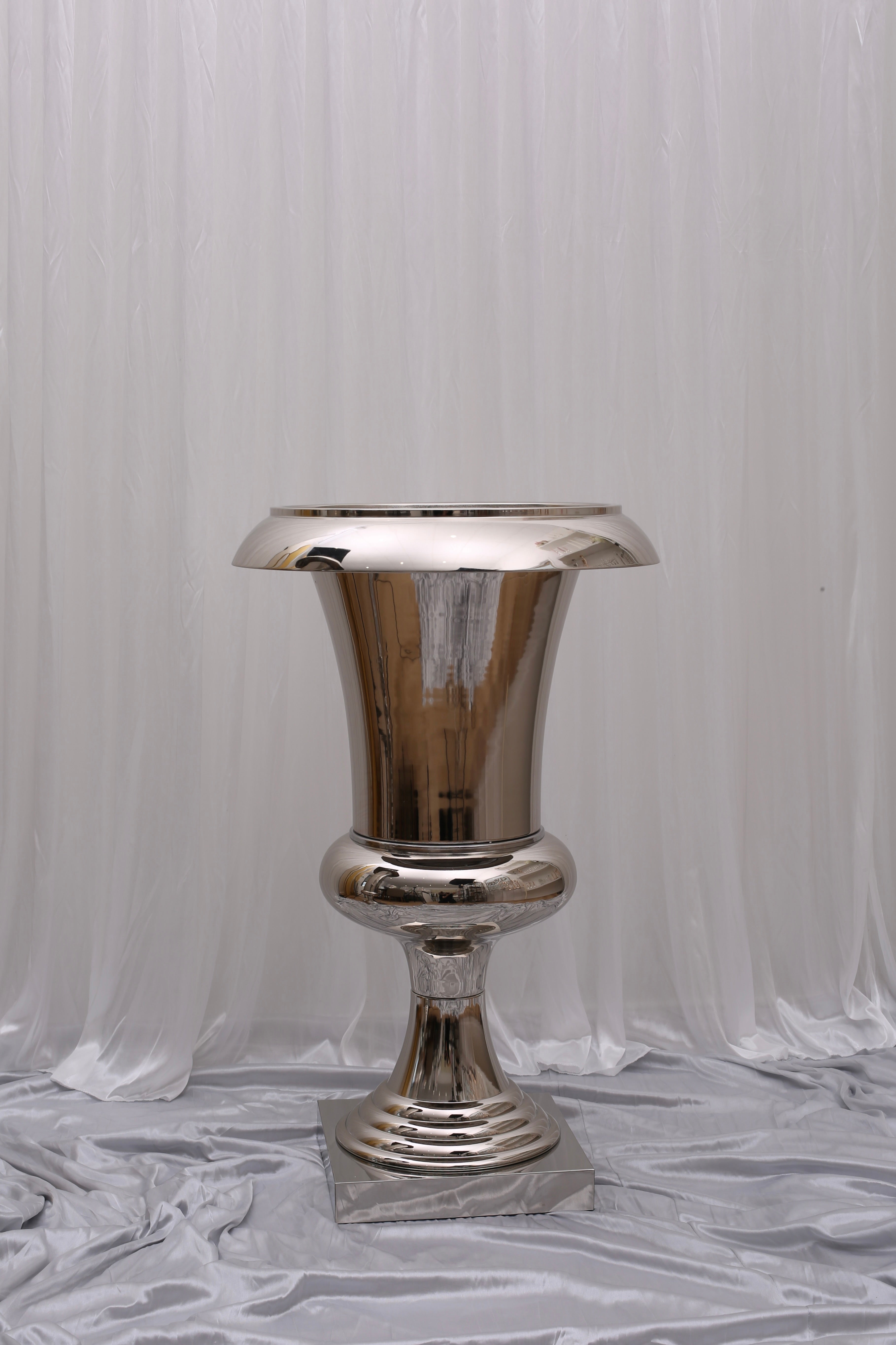 Charlotte Trumpet Floral Urn Small/ Silver