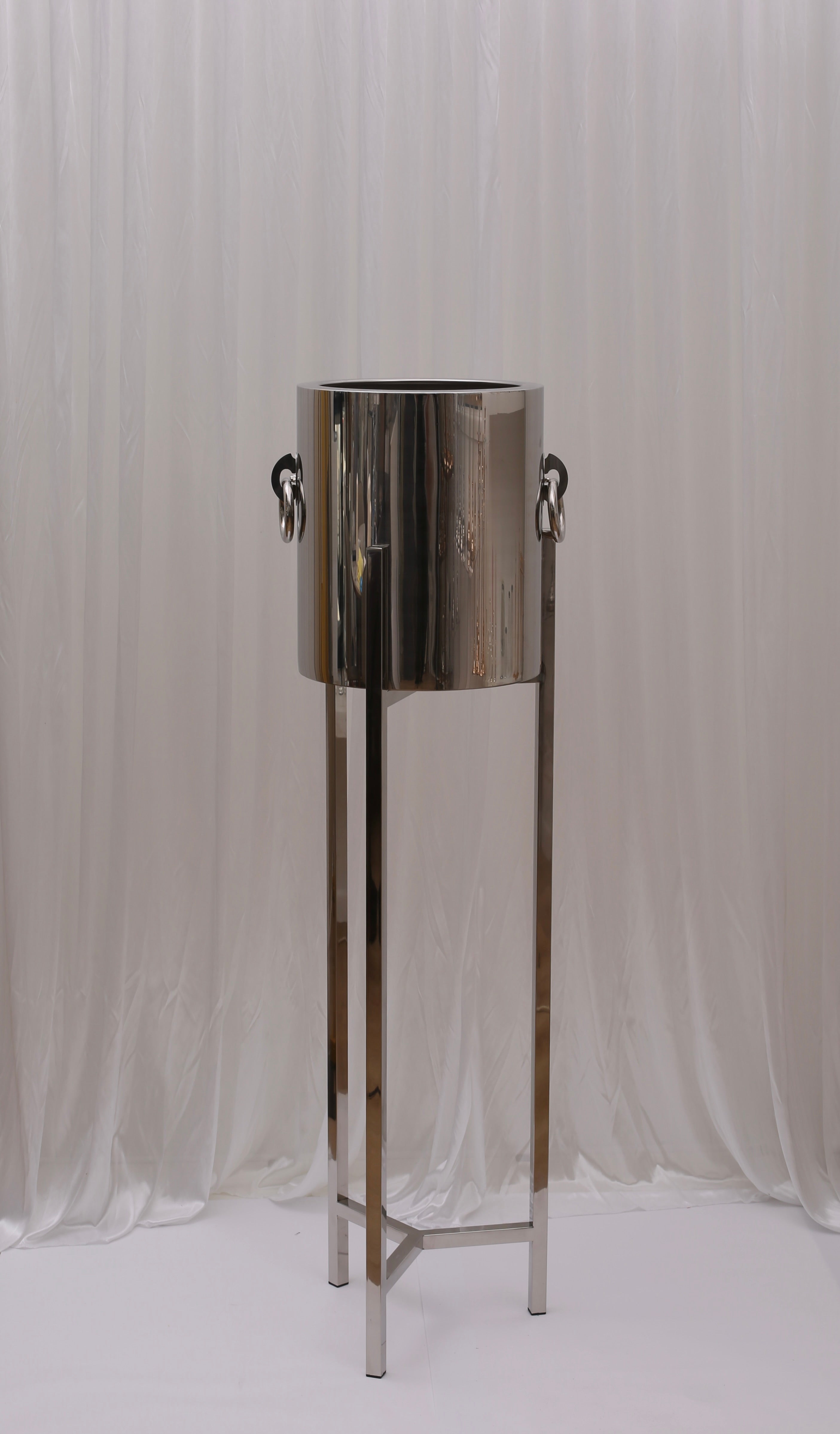 Yvonne Cylinder Floral Stand