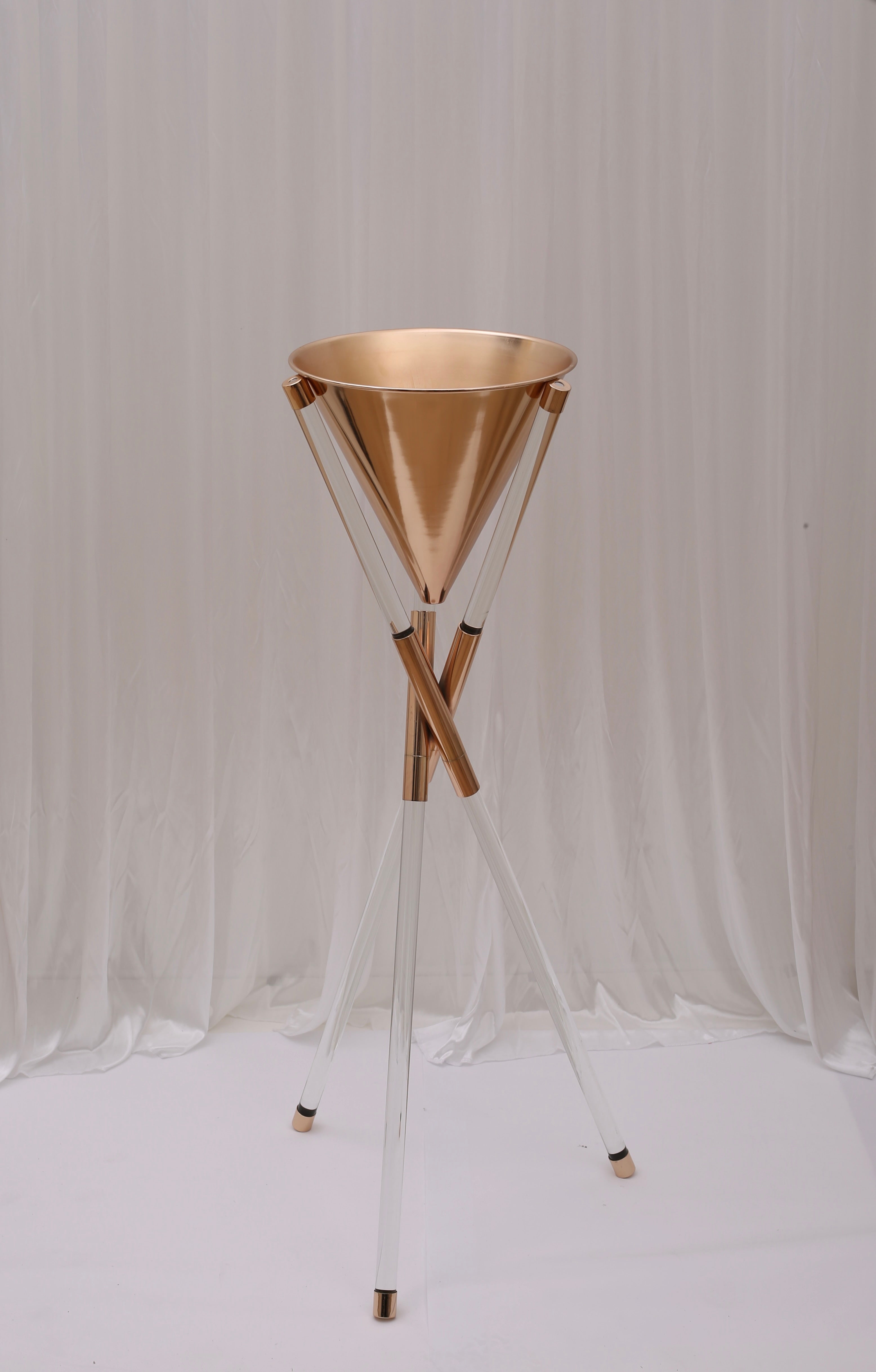 Amelia Tripod Floral Stand Medium / Gold