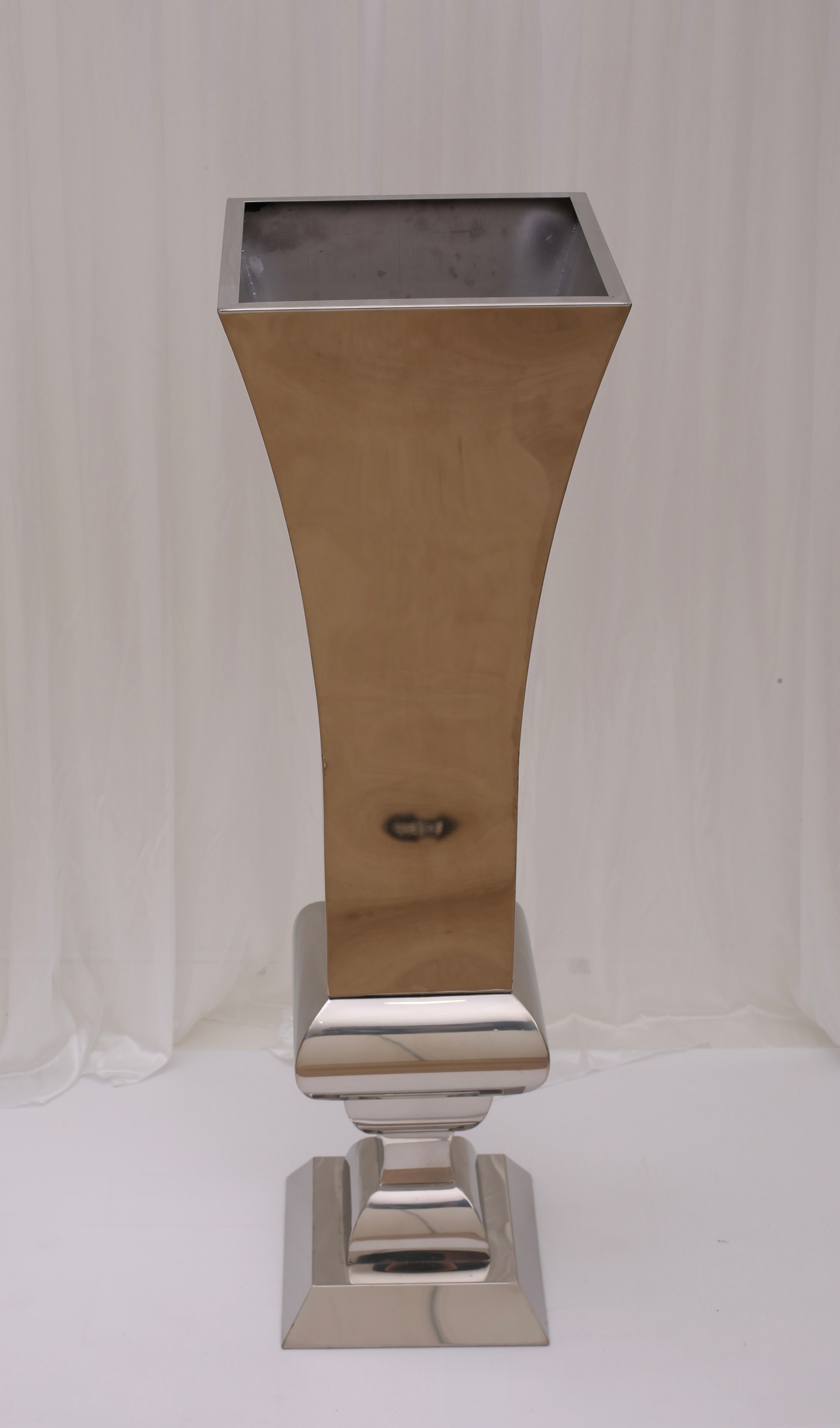 Marcella Floral Urns Small/ Silver