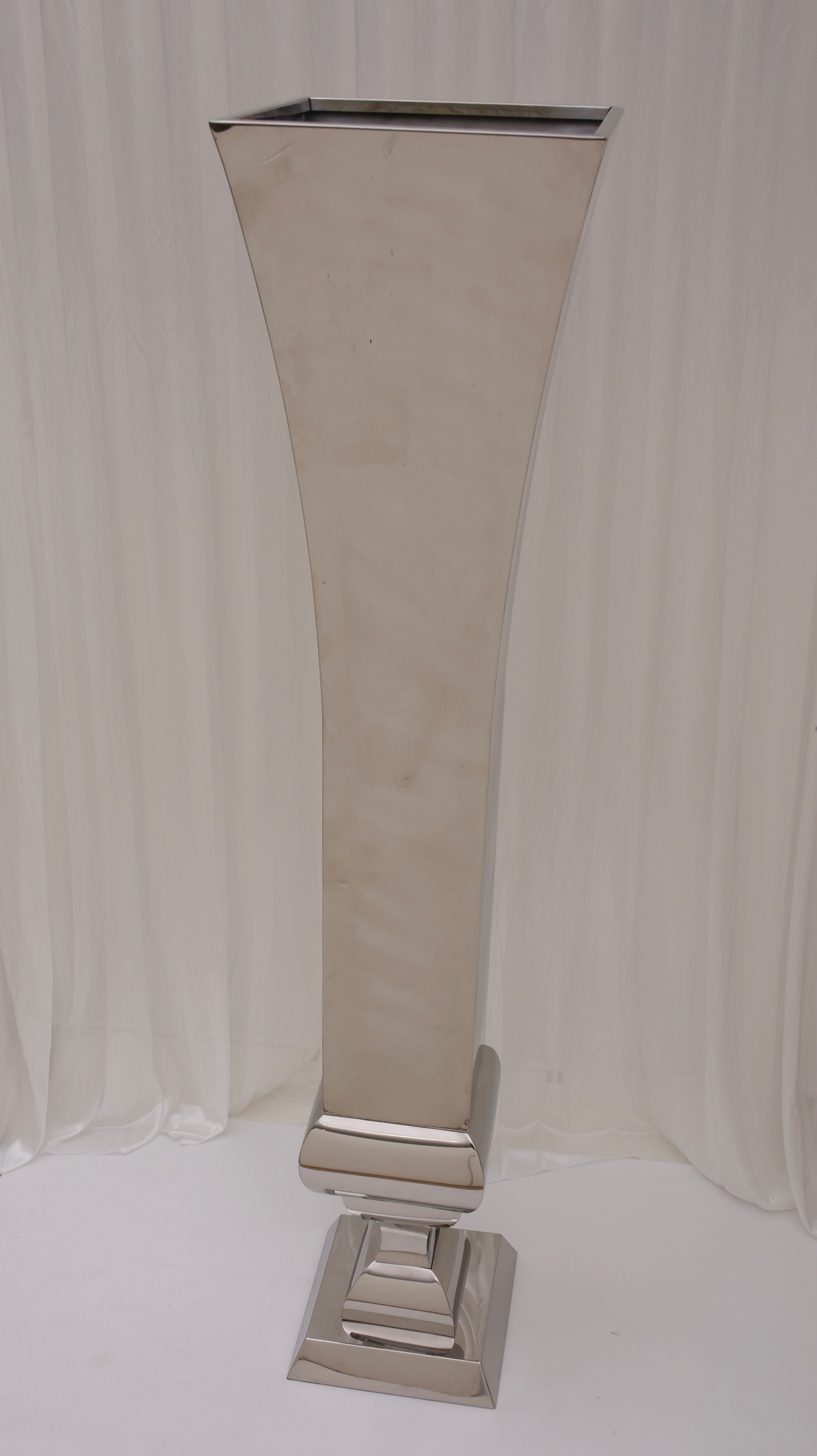 Marcella Floral Urns Large/ Silver