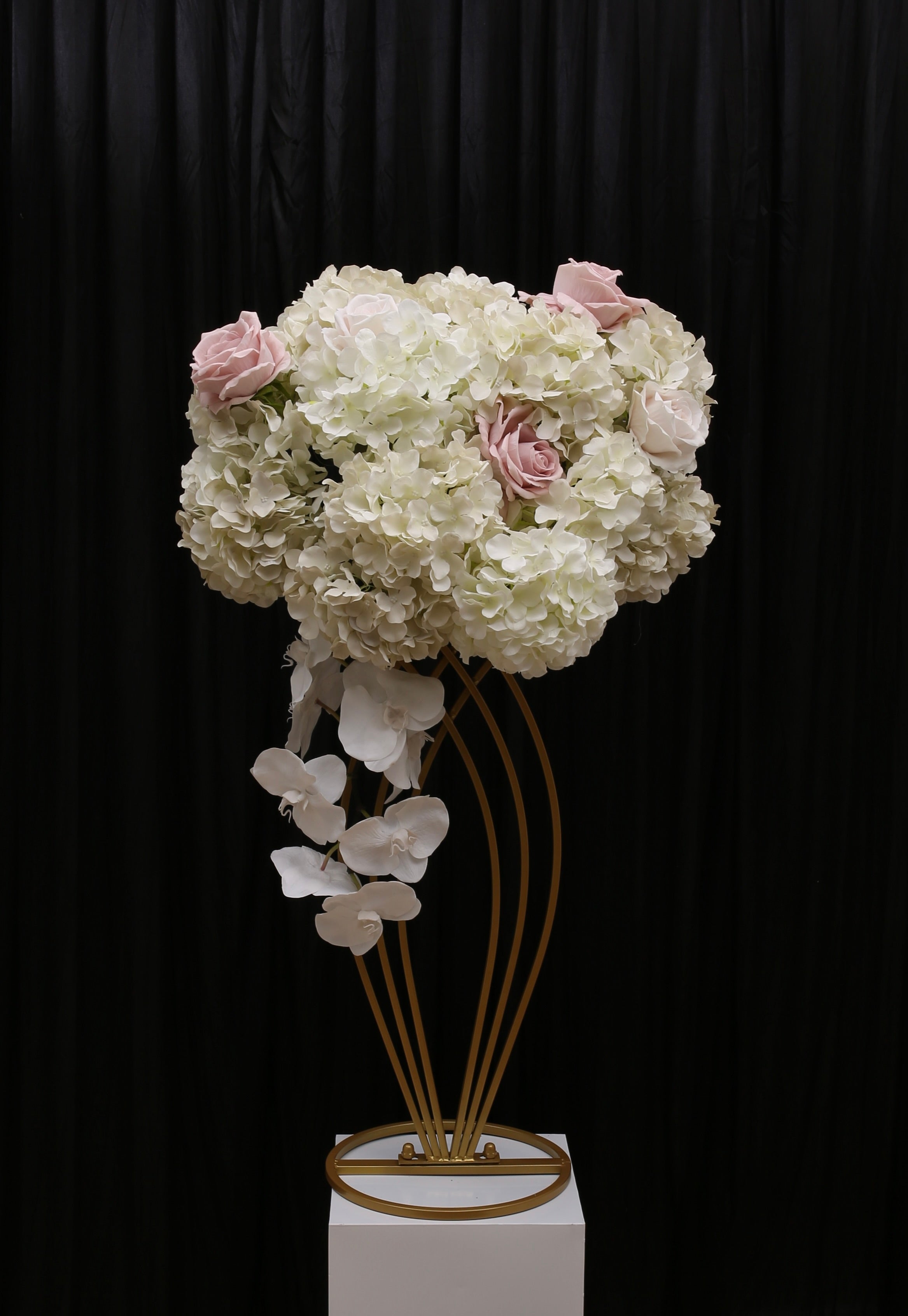 Iris Geometric Flower Stand