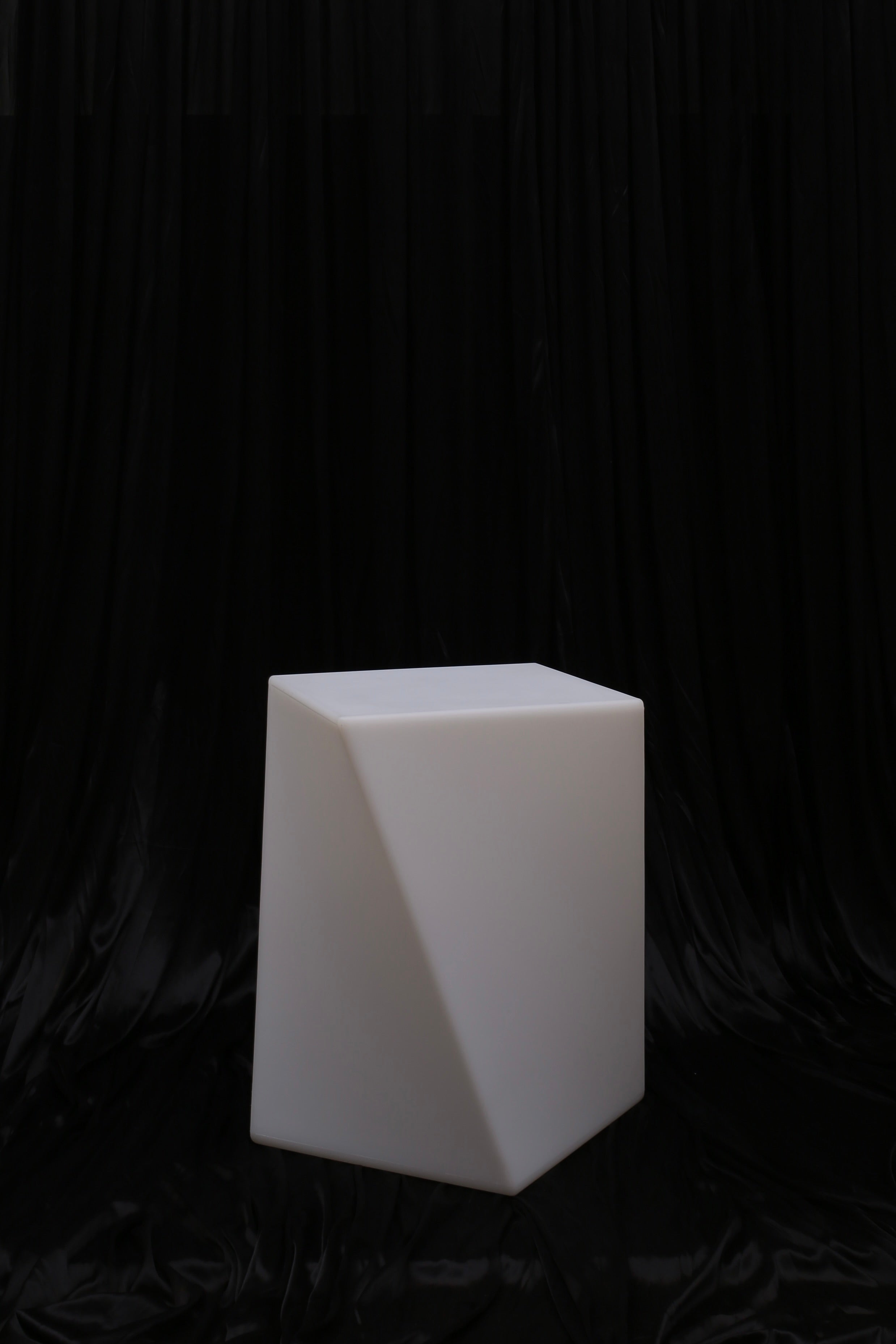 LED Twisted Leg Drinks Table