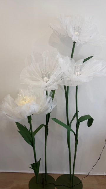 Willow Illuminated Moving Giant Flower